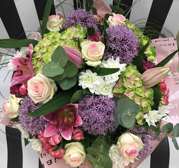 Bouquet Rond <br>Pretty in pink